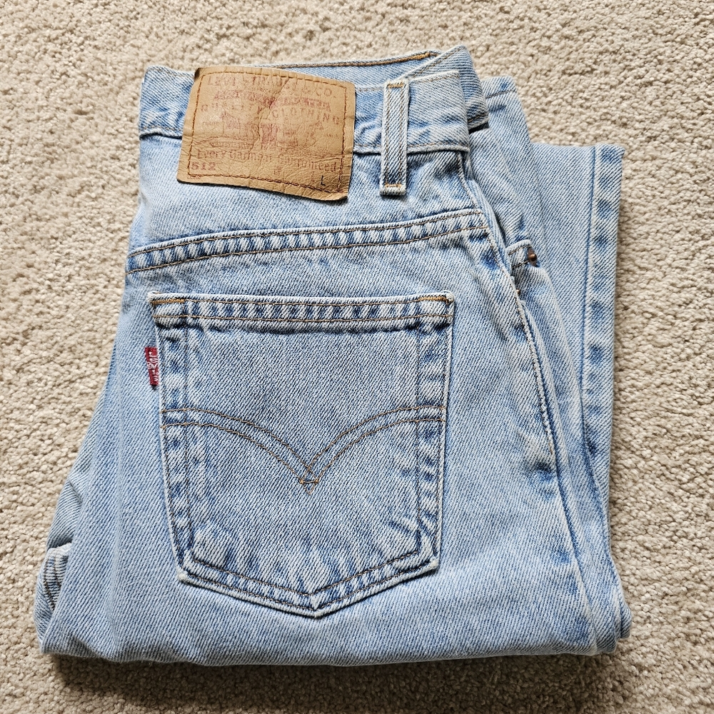 Vintage Levis 512 Slim Fit Tapered Leg Demin Jeans